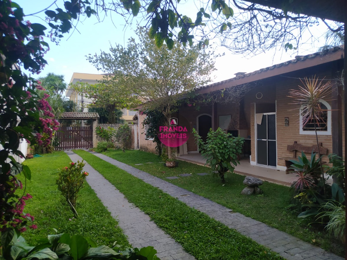 Casa, 2 quartos, 106 m² - Foto 1