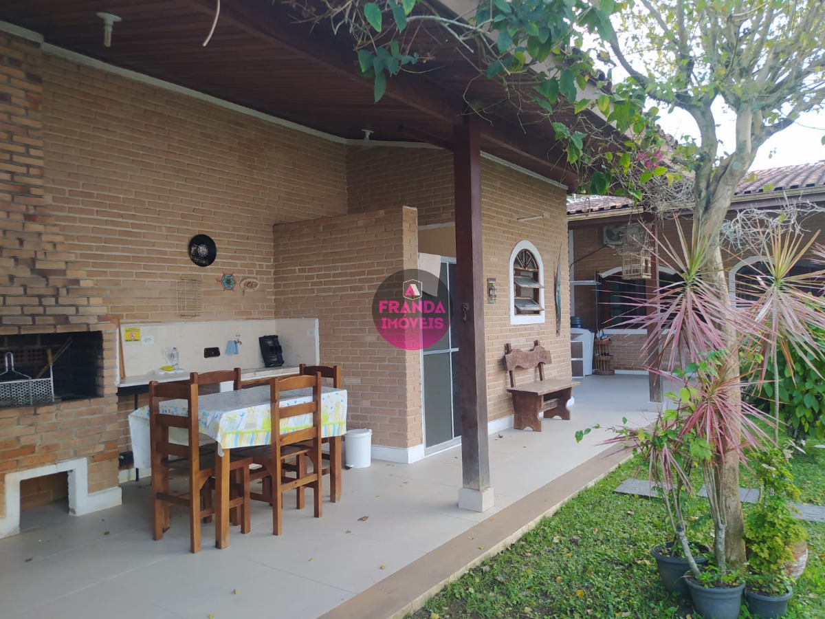 Casa, 2 quartos, 106 m² - Foto 2