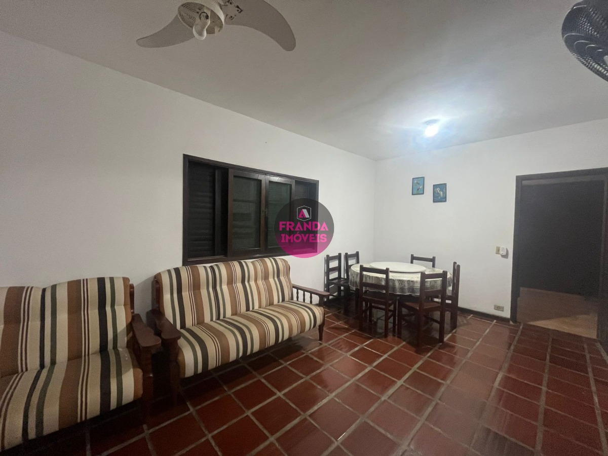 Casa, 3 quartos, 140 m² - Foto 1