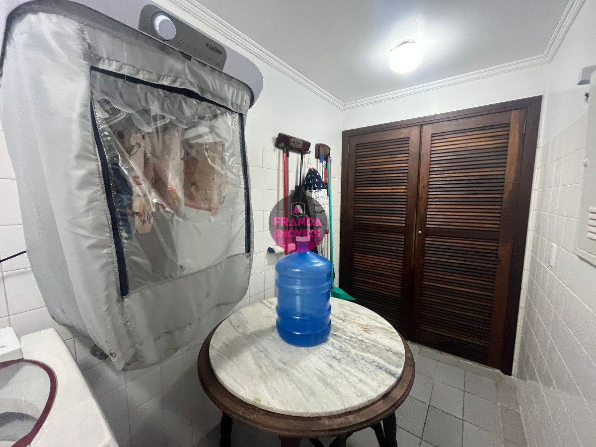 Casa, 5 quartos, 298 m² - Foto 25