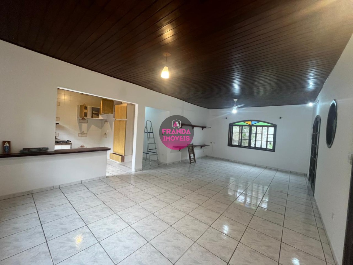 Casa, 3 quartos, 179 m² - Foto 1
