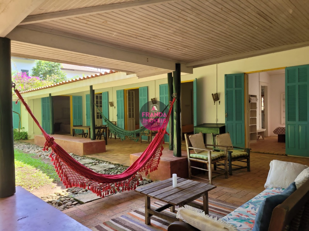 Casa, 5 quartos, 362 m² - Foto 1