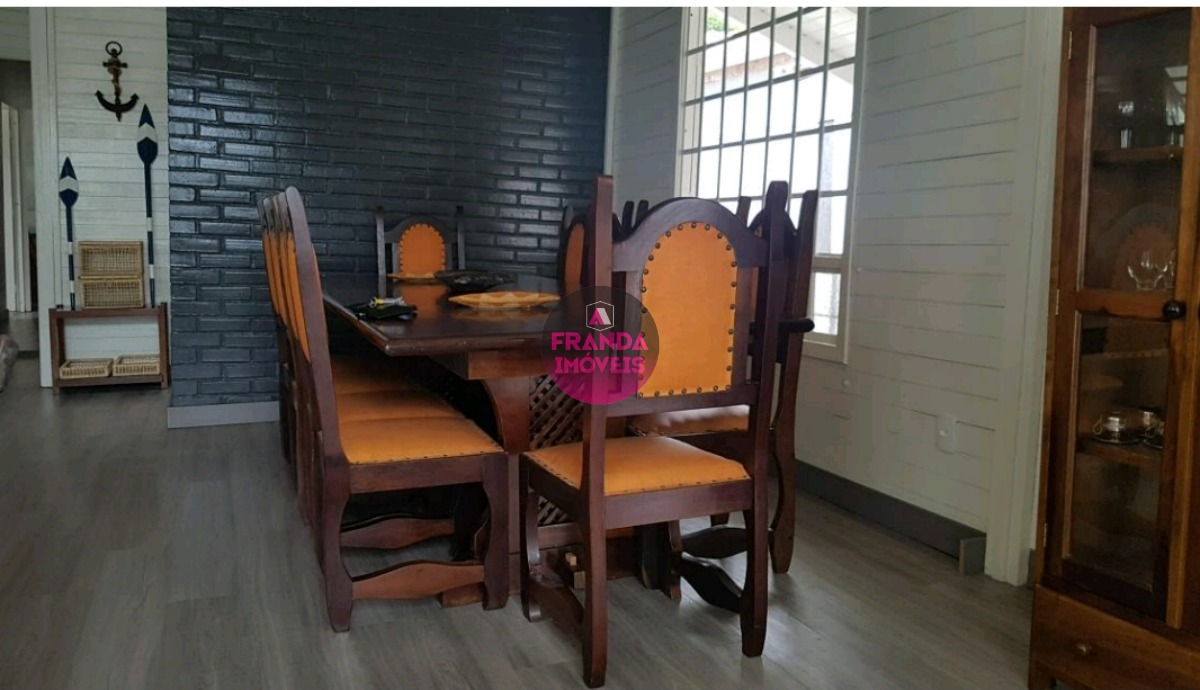 Casa, 5 quartos, 120 m² - Foto 3