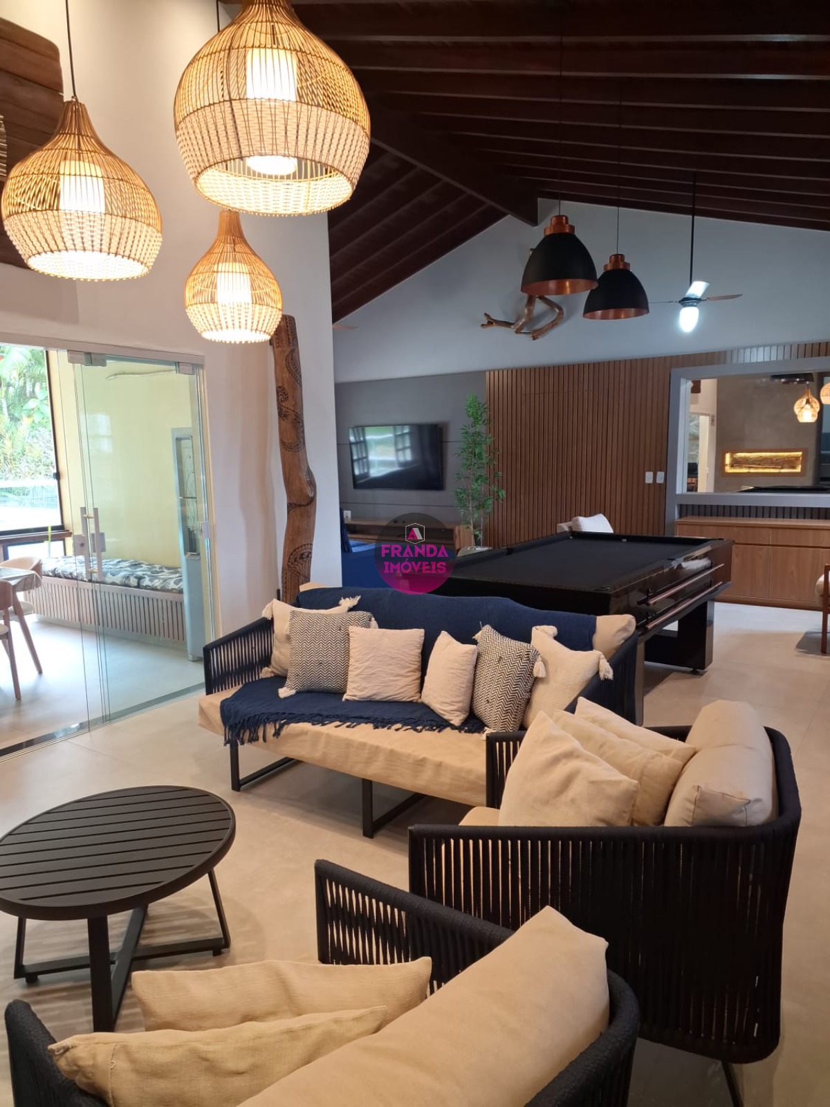 Casa, 5 quartos, 250 m² - Foto 9
