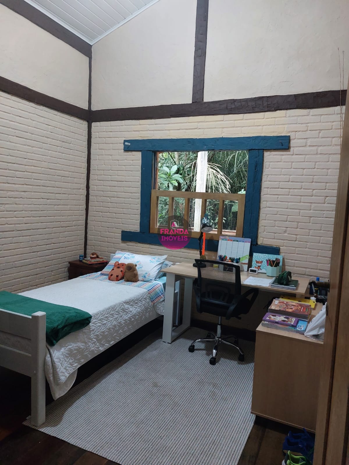 Casa, 4 quartos, 230 m² - Foto 2