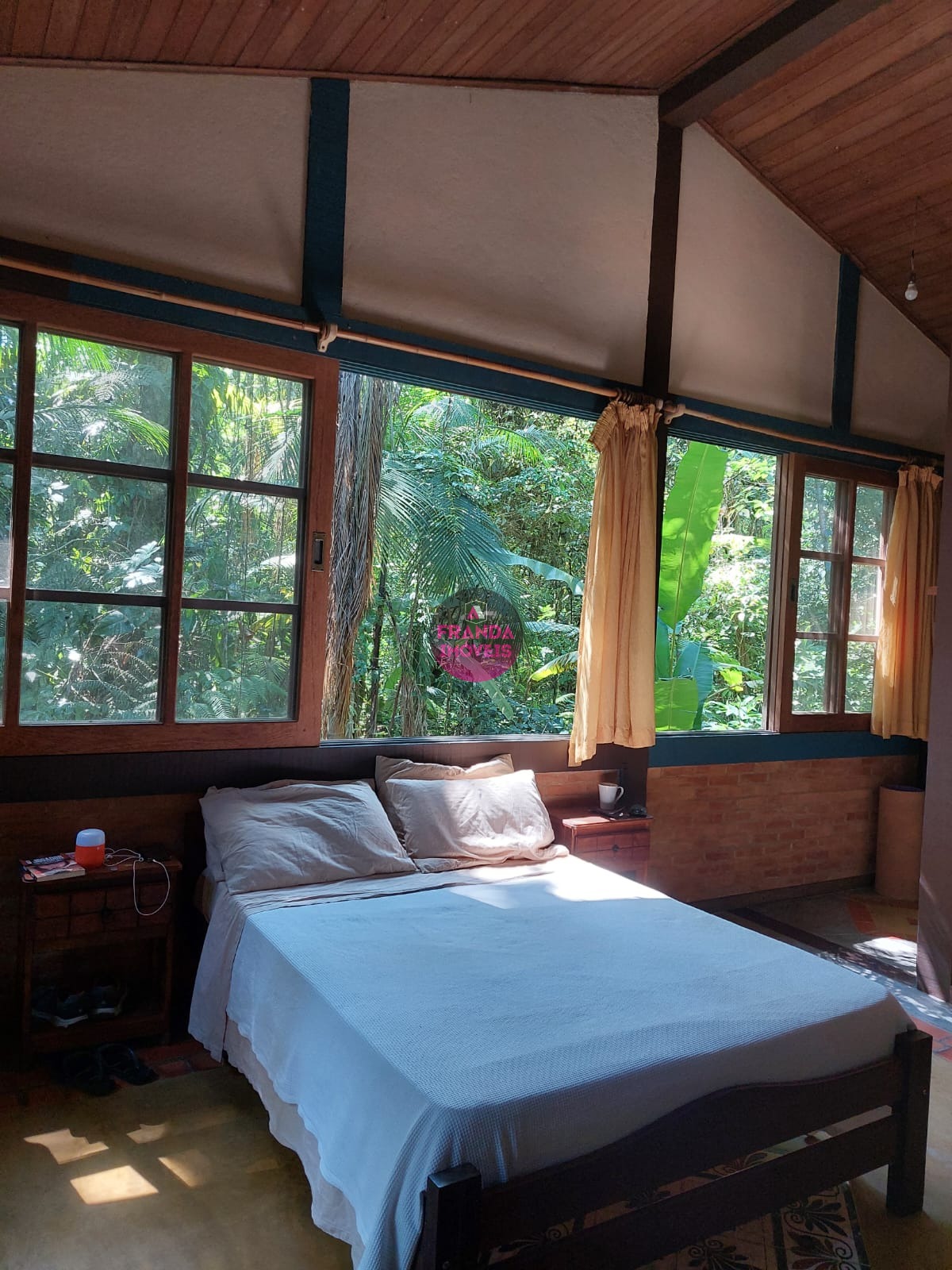Casa, 4 quartos, 230 m² - Foto 4