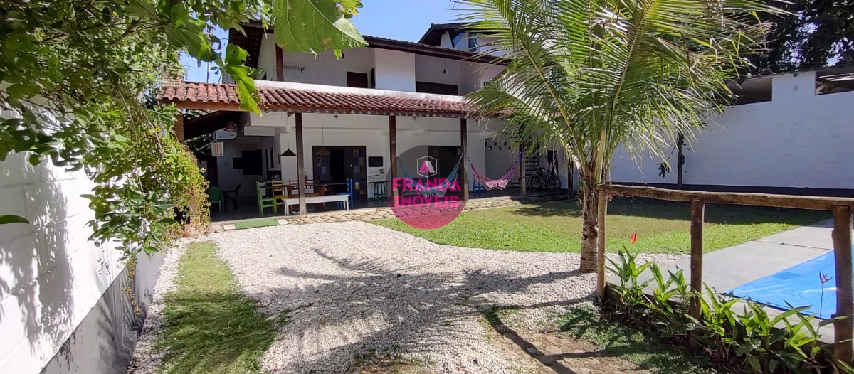 Casa, 4 quartos, 340 m² - Foto 1