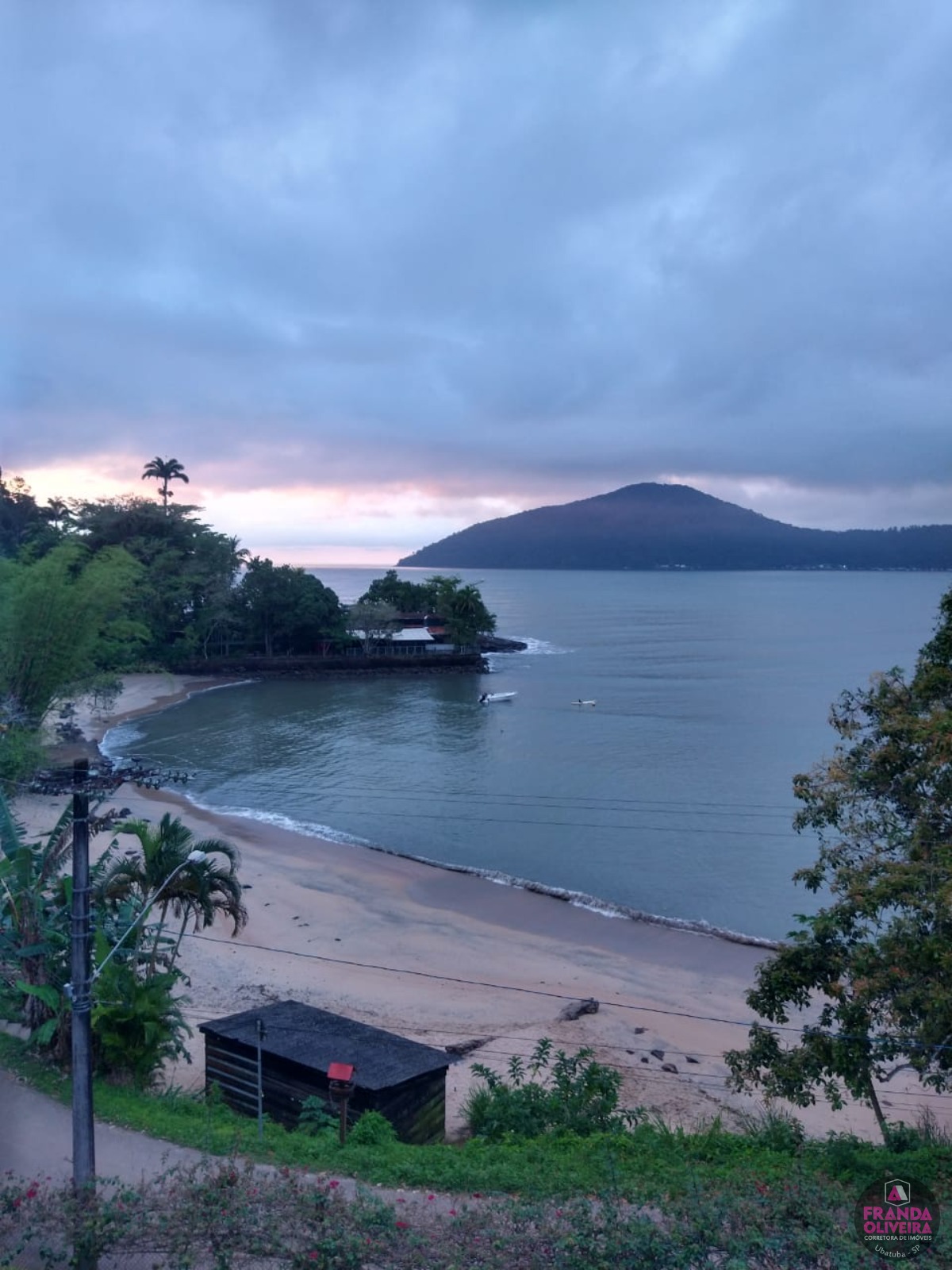 Venda de Belíssimo Apartamento com Vista Para o Mar em Ubatuba-SP!!!!