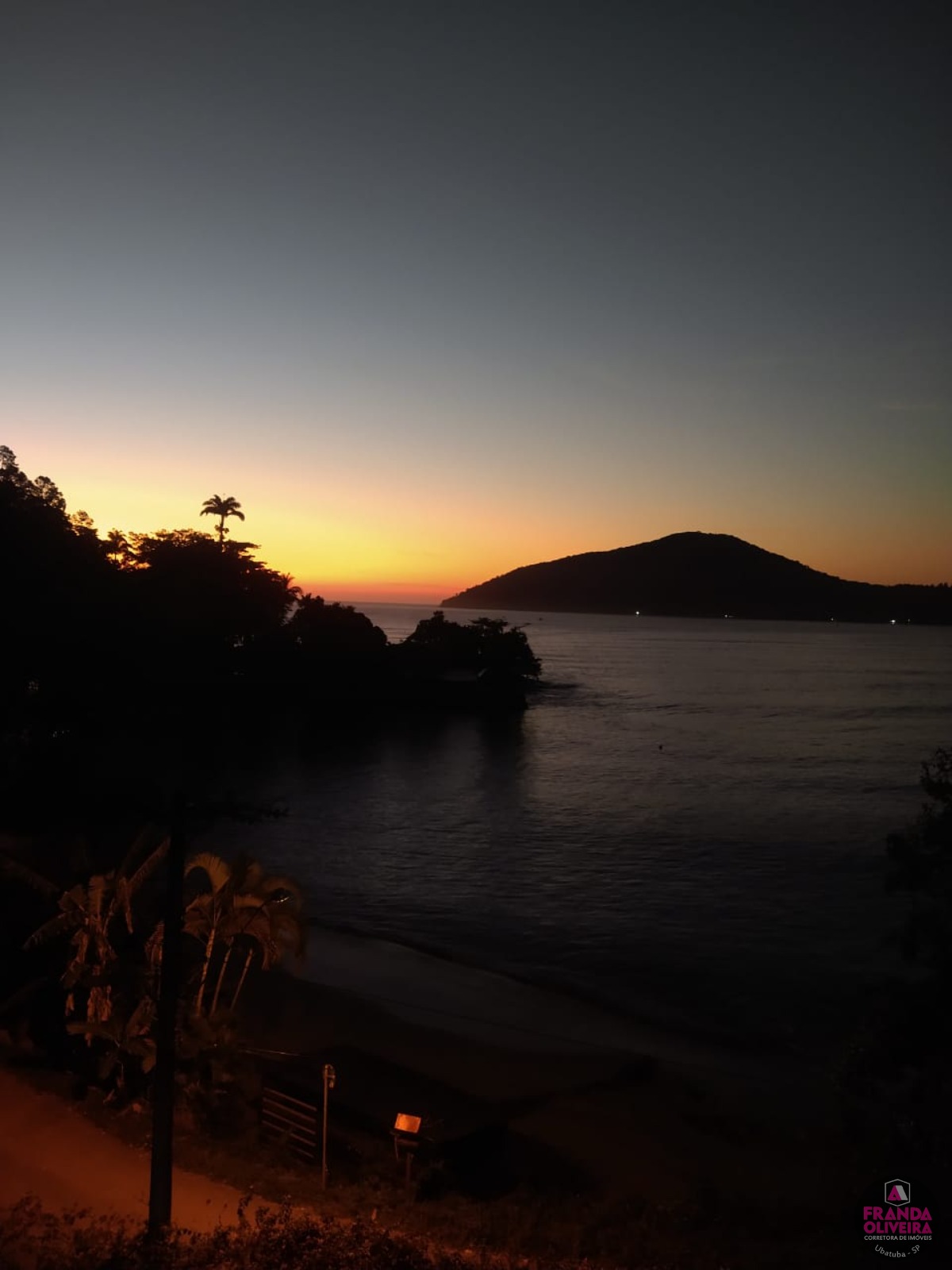 Venda de Belíssimo Apartamento com Vista Para o Mar em Ubatuba-SP!!!!