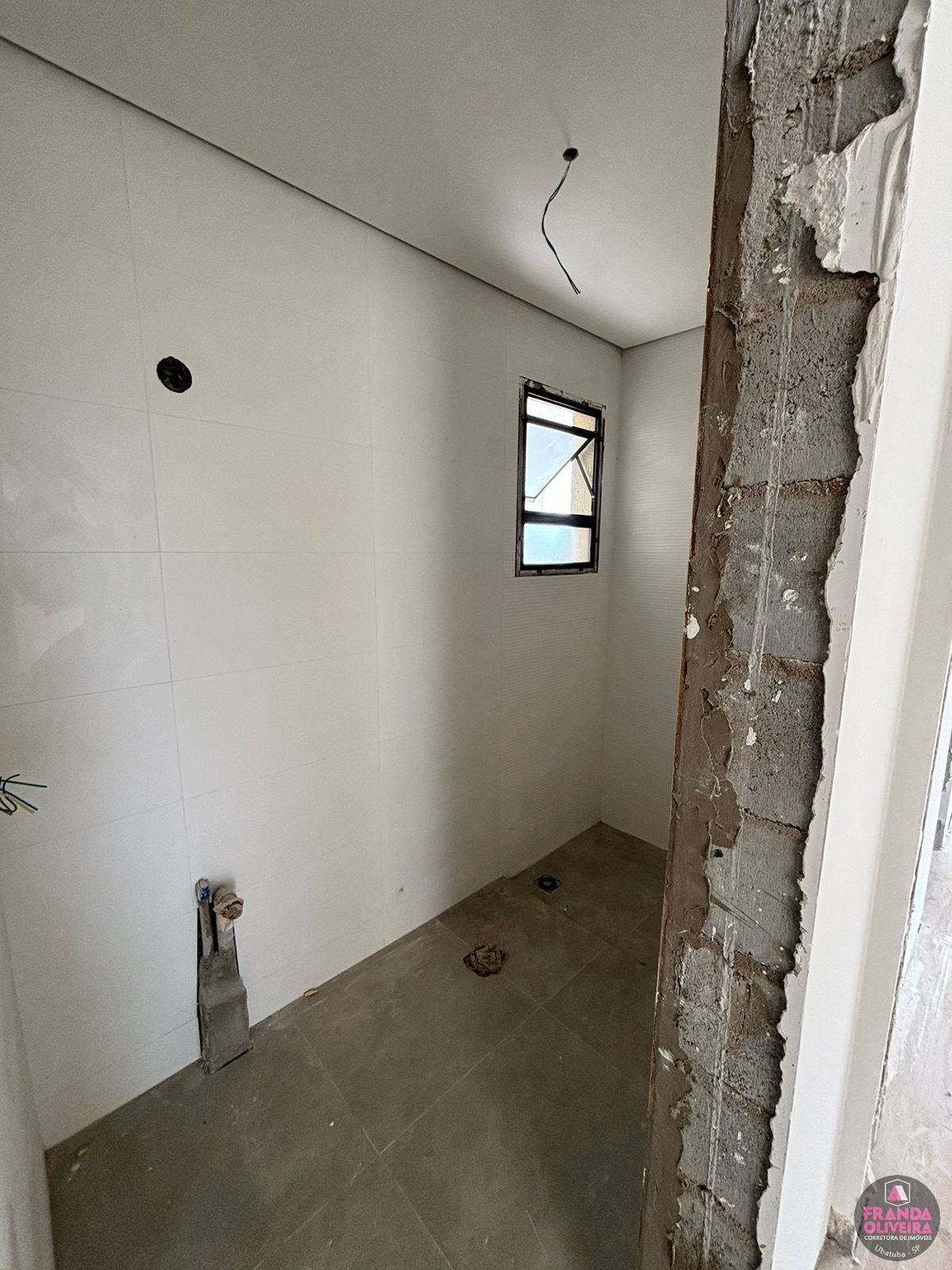Venda de belíssima cobertura no bairro itaguá em ubatuba/sp!