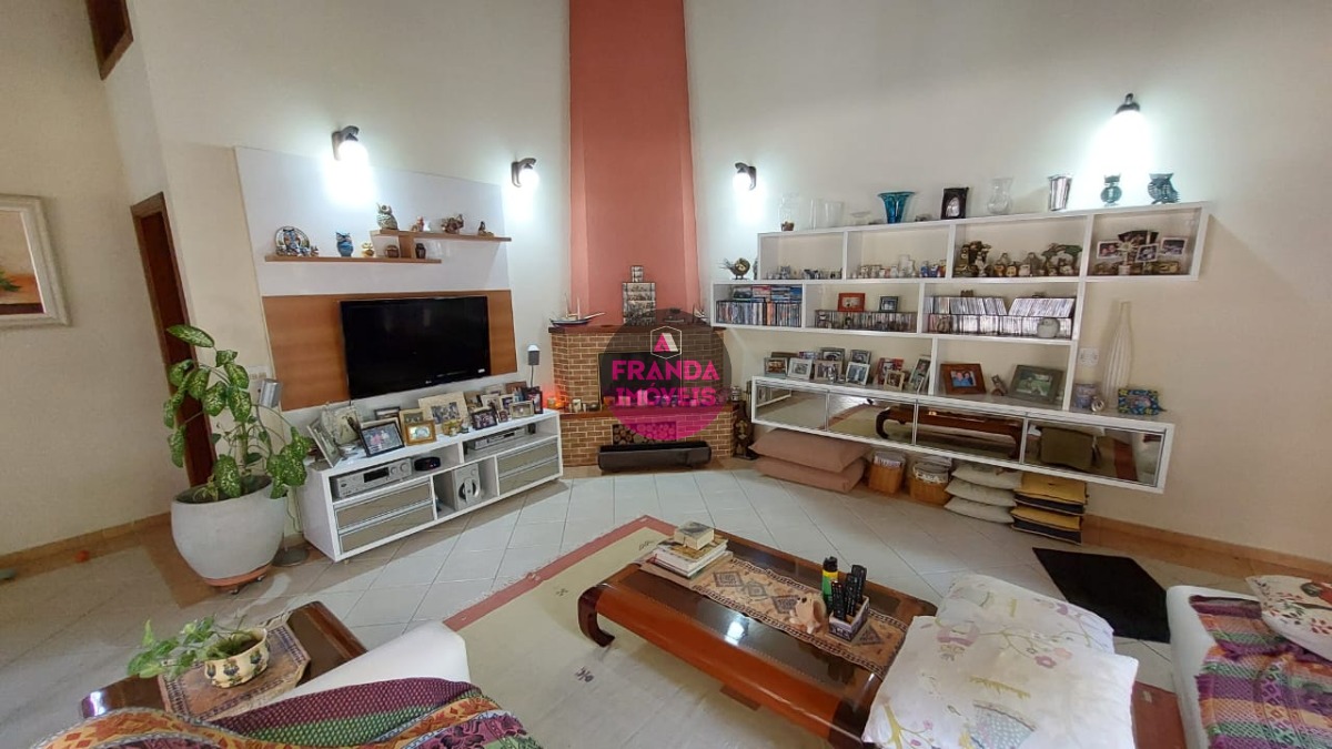 Venda de Excelente Casa em Ubatuba/SP!!!!