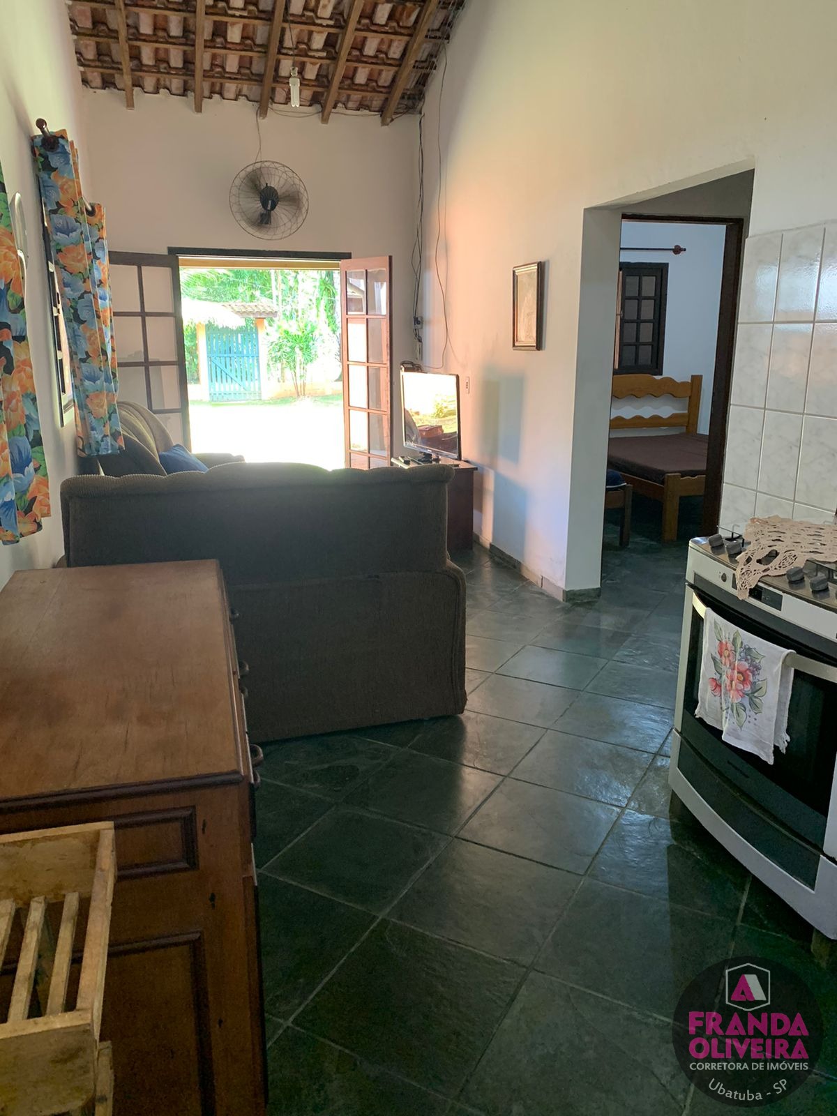 Casa à venda com 3 quartos, 113m² - Foto 2