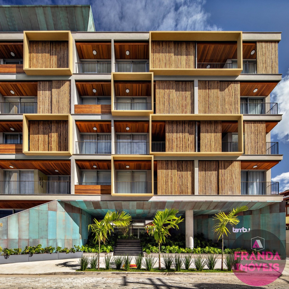 Venda Com Exclusividade de Apartamento com Localização Privilegiada em Ubatuba-SP !!!