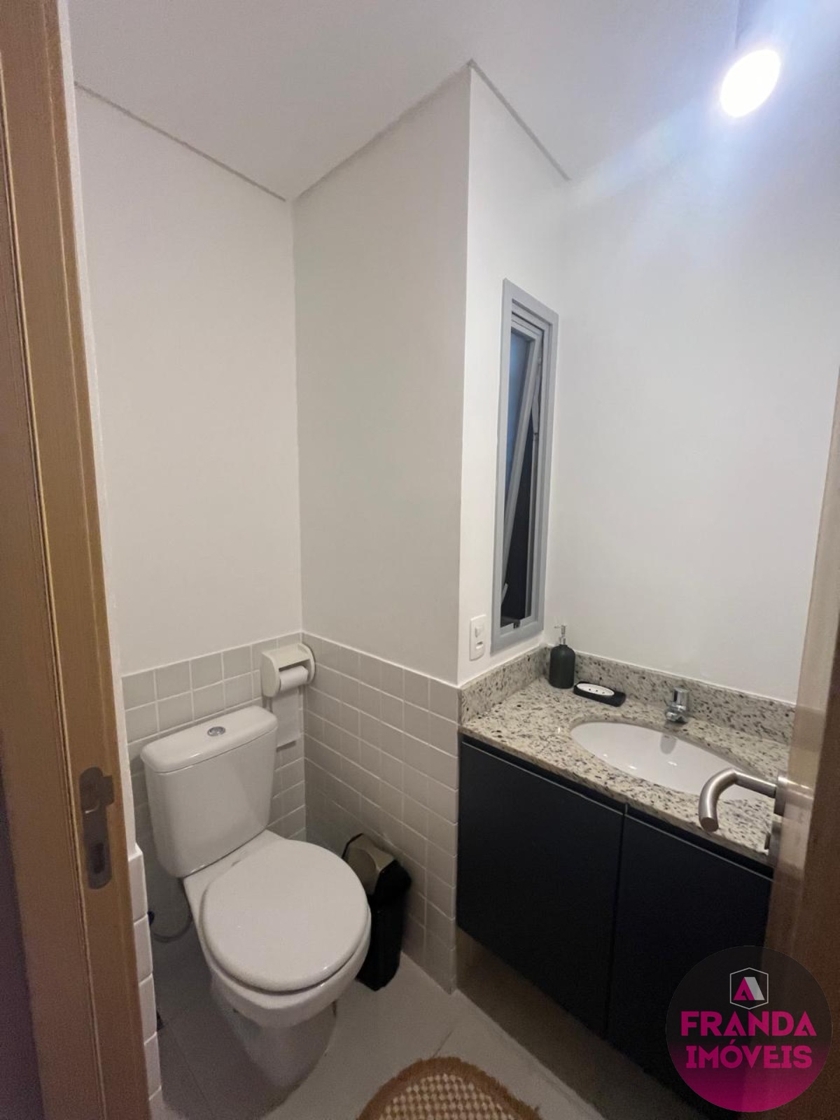 Venda Com Exclusividade de Apartamento com Localização Privilegiada em Ubatuba-SP !!!