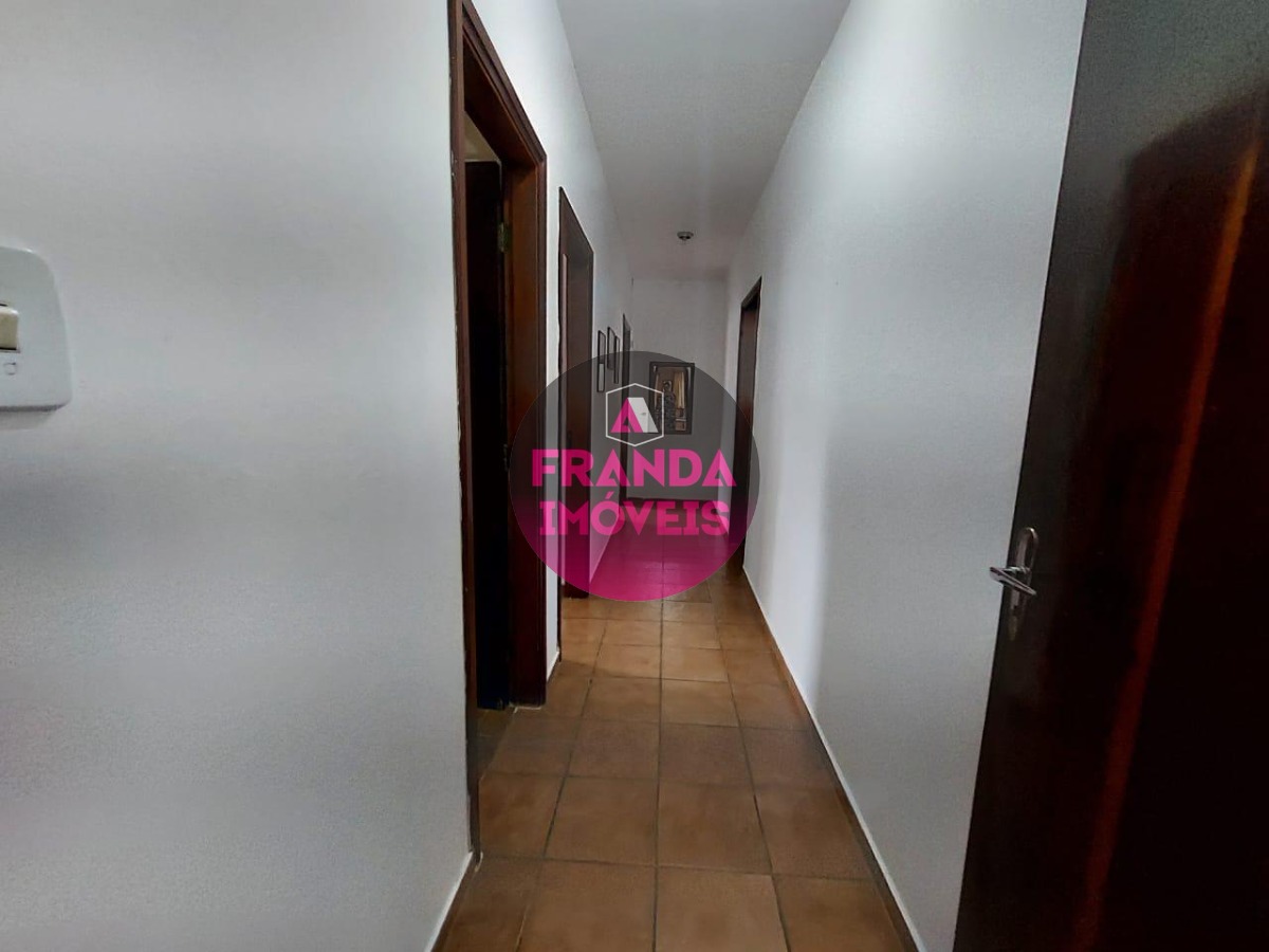 Casa, 3 quartos, 250 m² - Foto 9