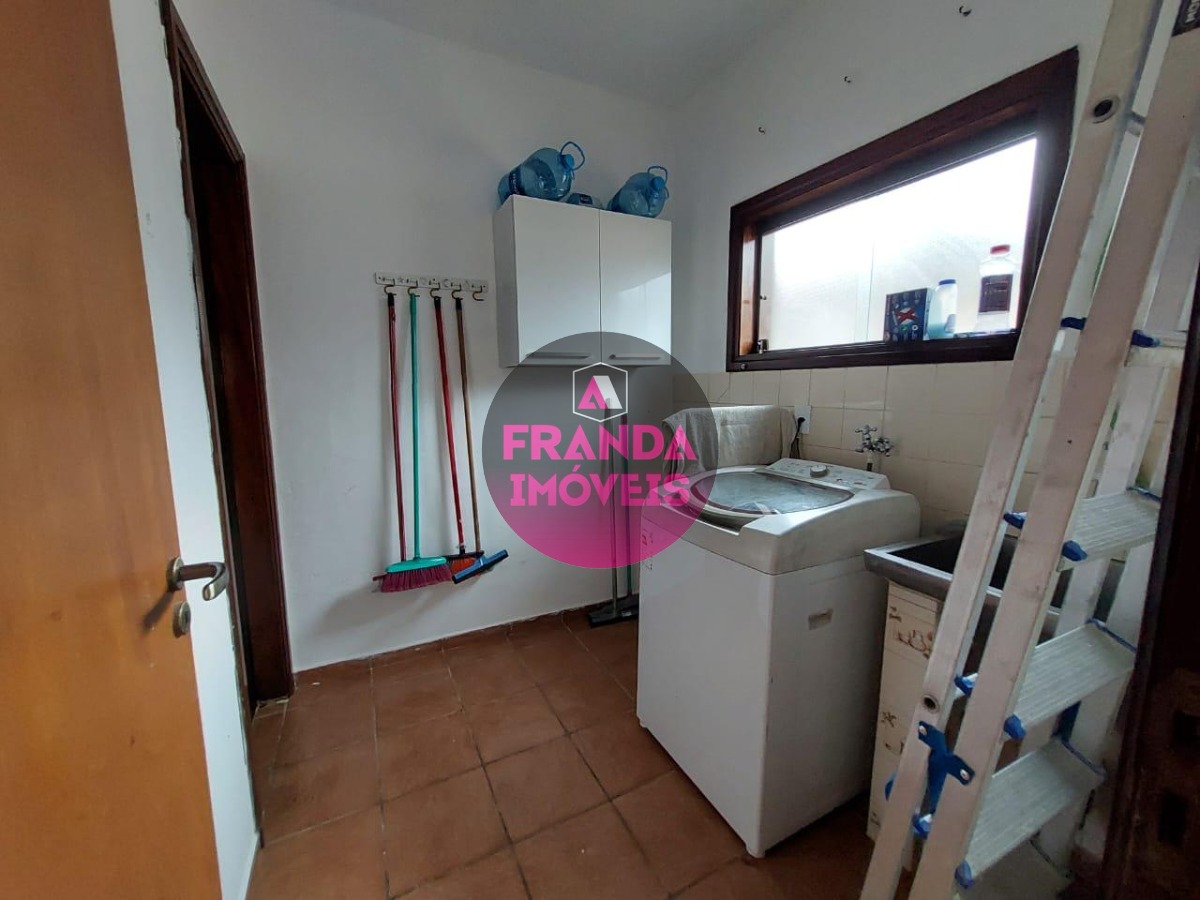 Casa, 3 quartos, 250 m² - Foto 22