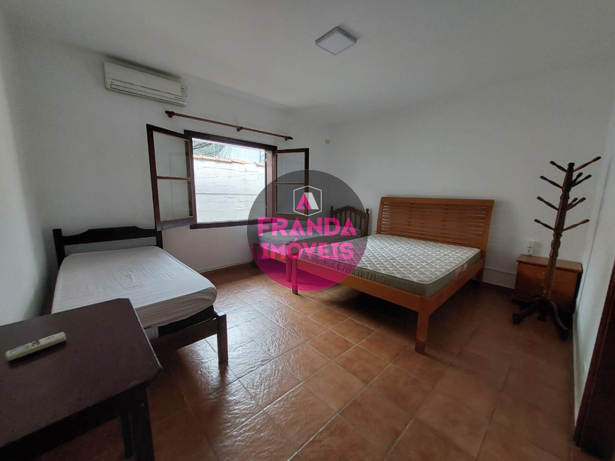 Casa, 3 quartos, 250 m² - Foto 15