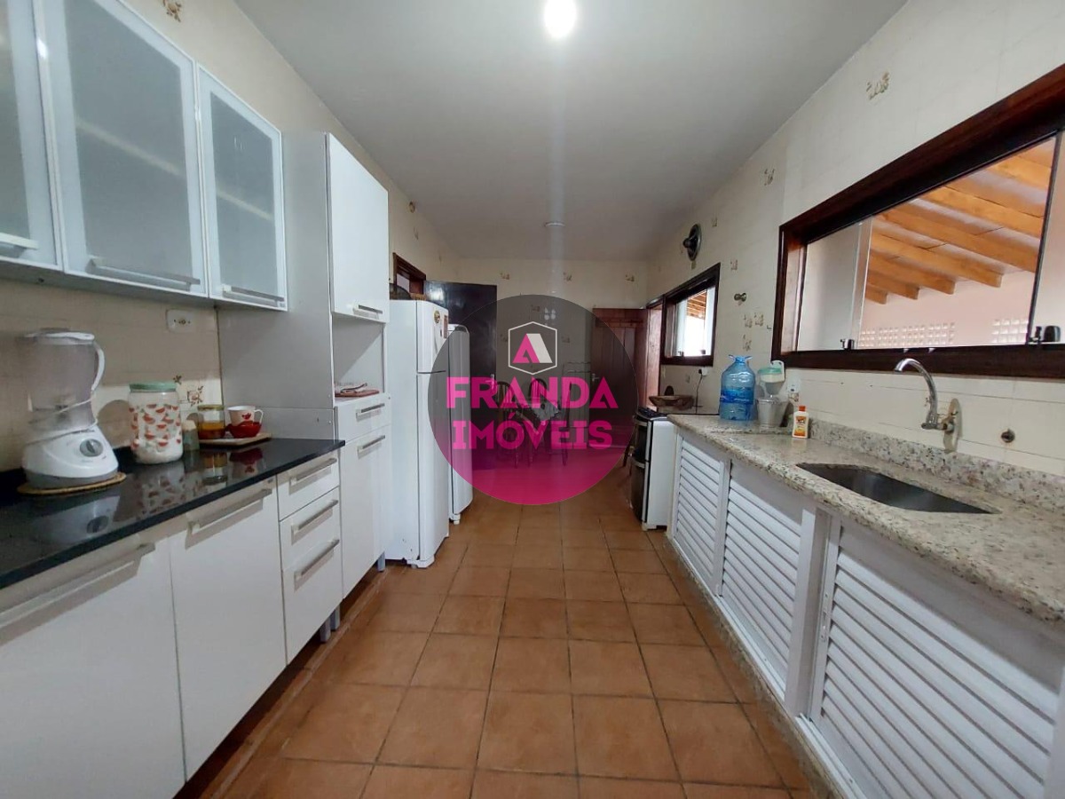 Casa, 3 quartos, 250 m² - Foto 7