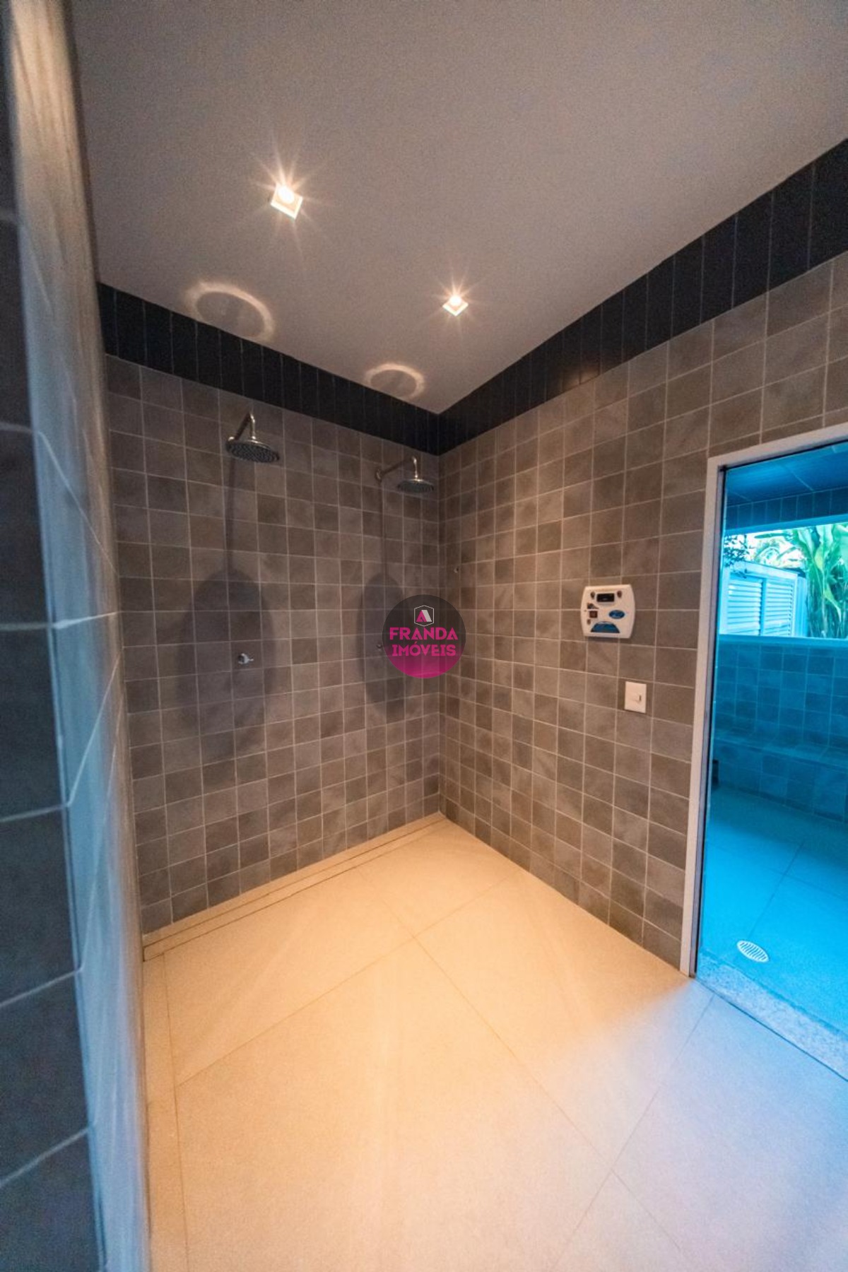 Cobertura, 3 quartos, 253 m² - Foto 9