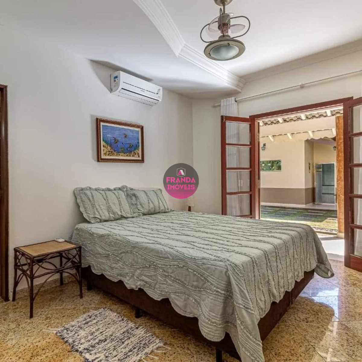 Venda de Excelente Casa Assobradada em Ubatuba/SP!!!!