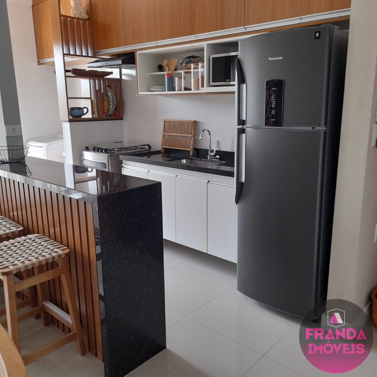 Apartamento Mobiliado à Venda no Centro de Ubatuba/SP!
