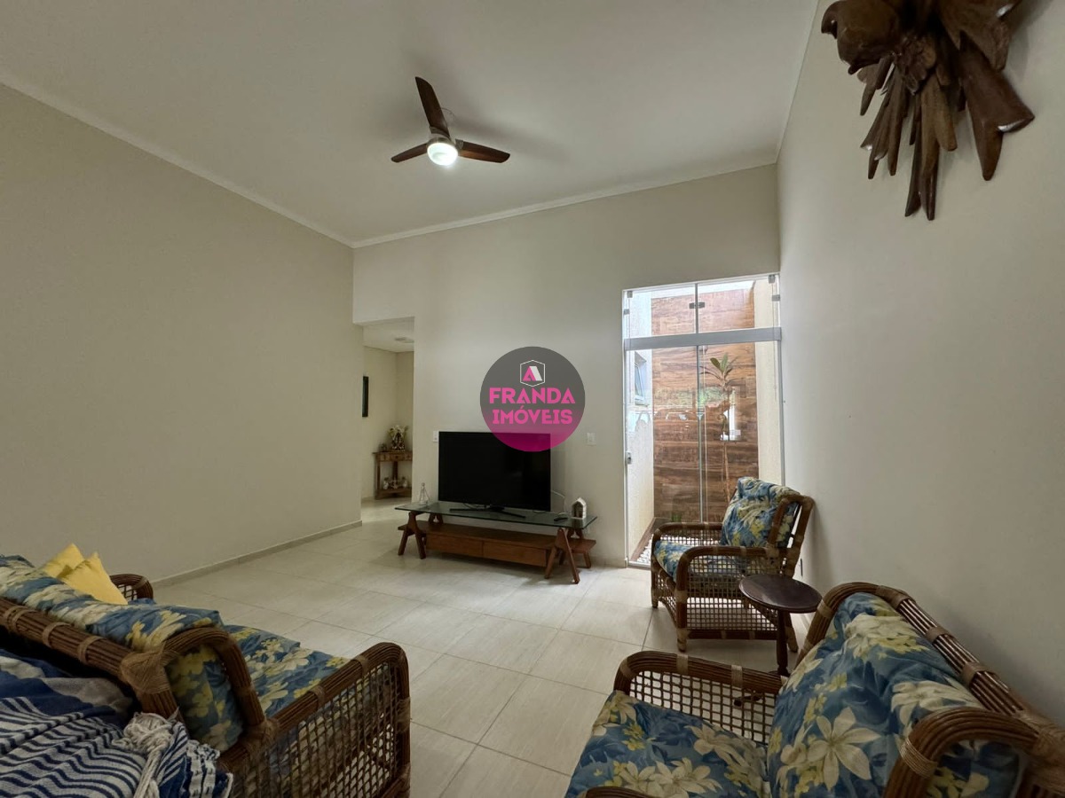 Maravilhosa Casa à Venda no Bairro Perequê-Açu - Um Paraíso à Sua Espera!