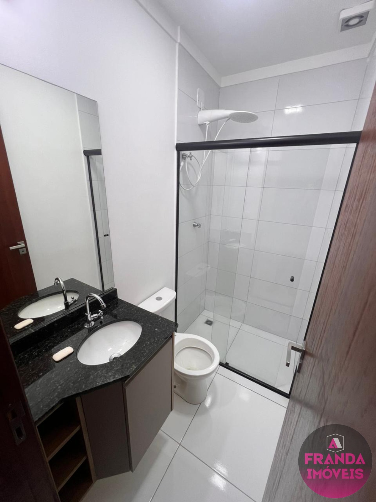 Apartamento à Venda no Bairro Silop - Ubatuba/SP
