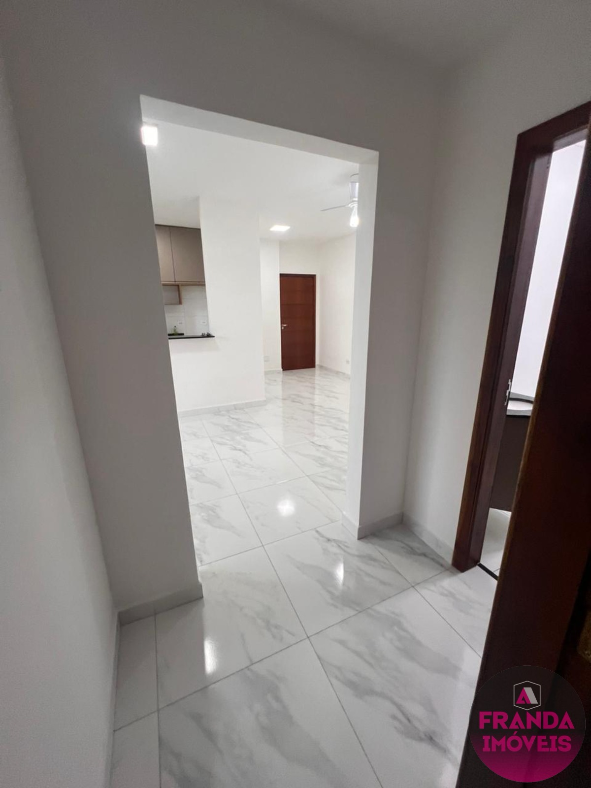Apartamento à Venda no Bairro Silop - Ubatuba/SP