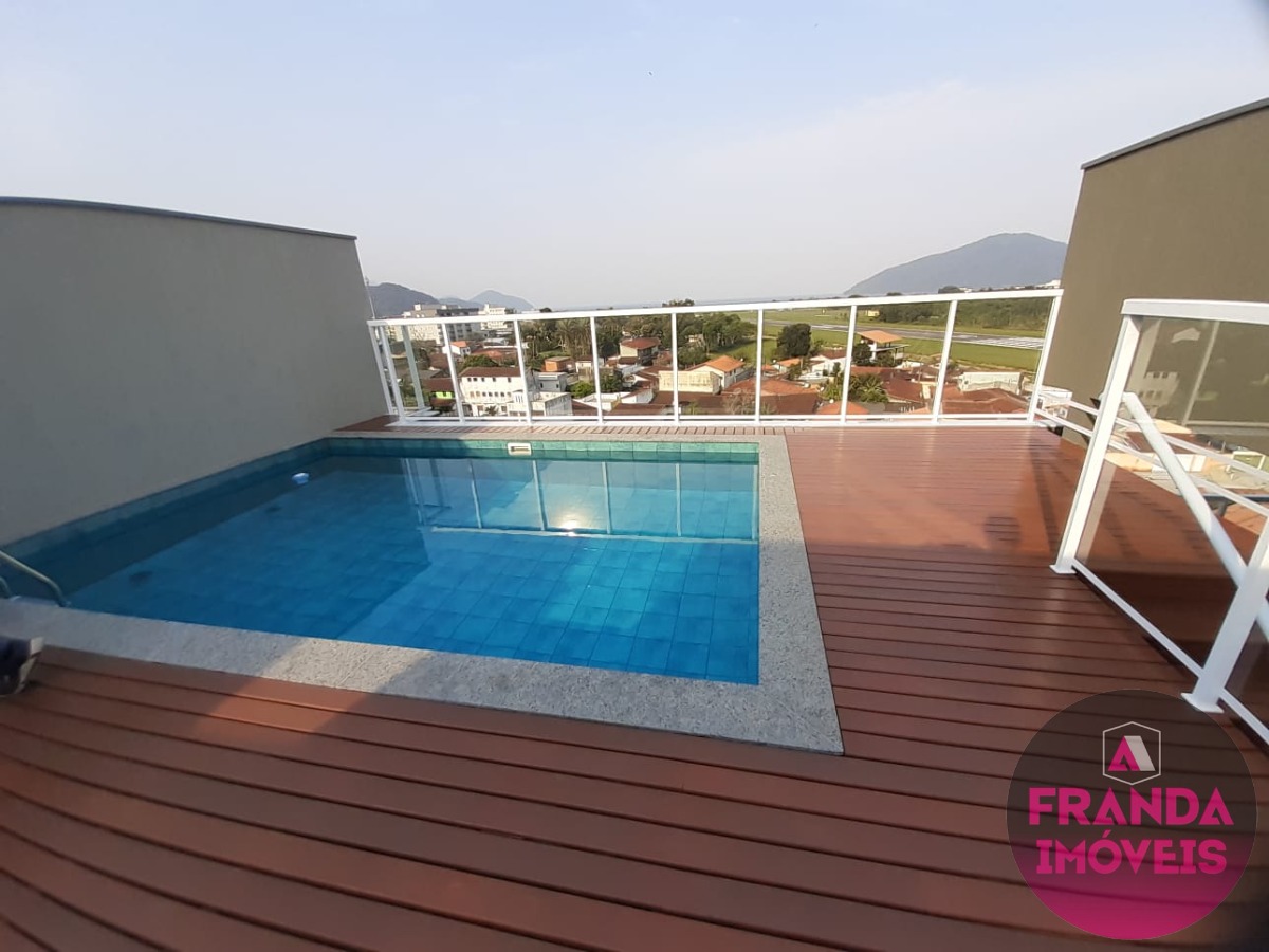 Apartamento à venda no centro de ubatuba - sp