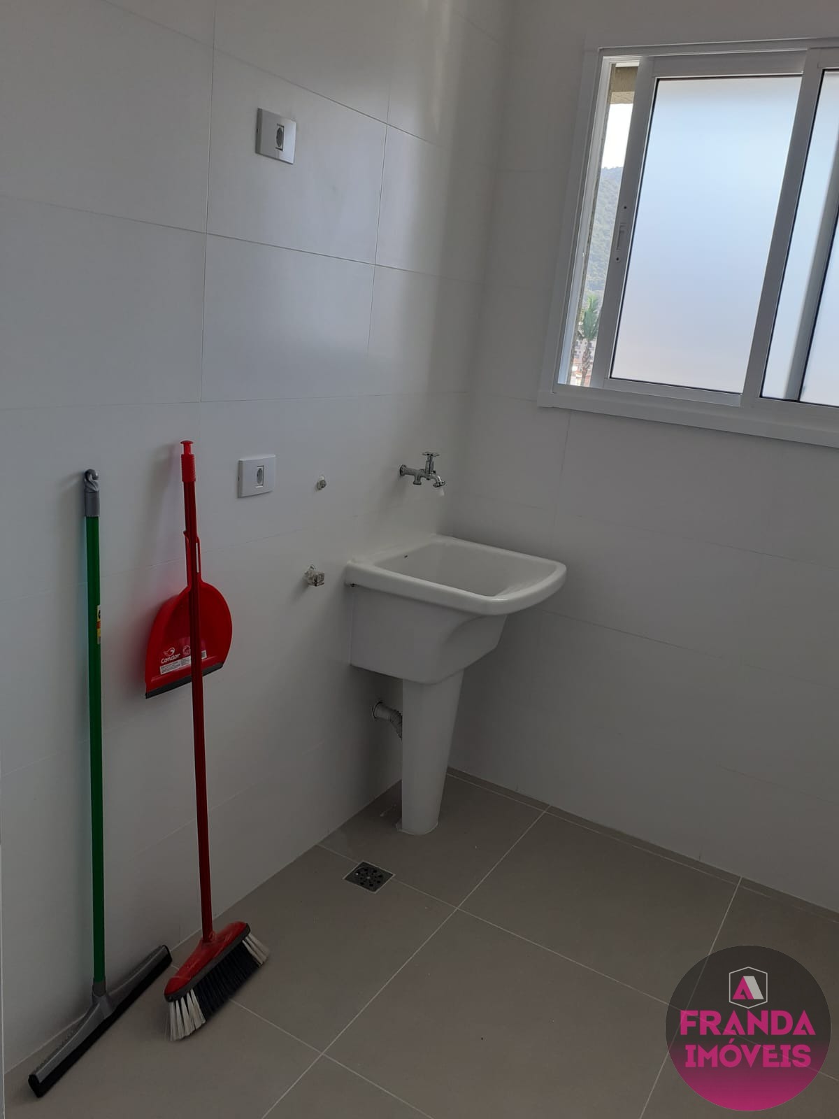 Apartamento à venda no centro de ubatuba - sp