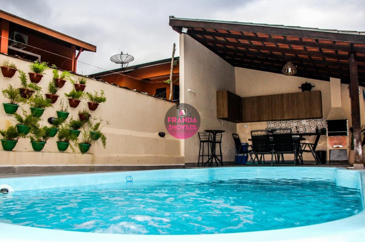 Sua Nova Casa de Luxo, Conforto e Segurança Espera por Você!