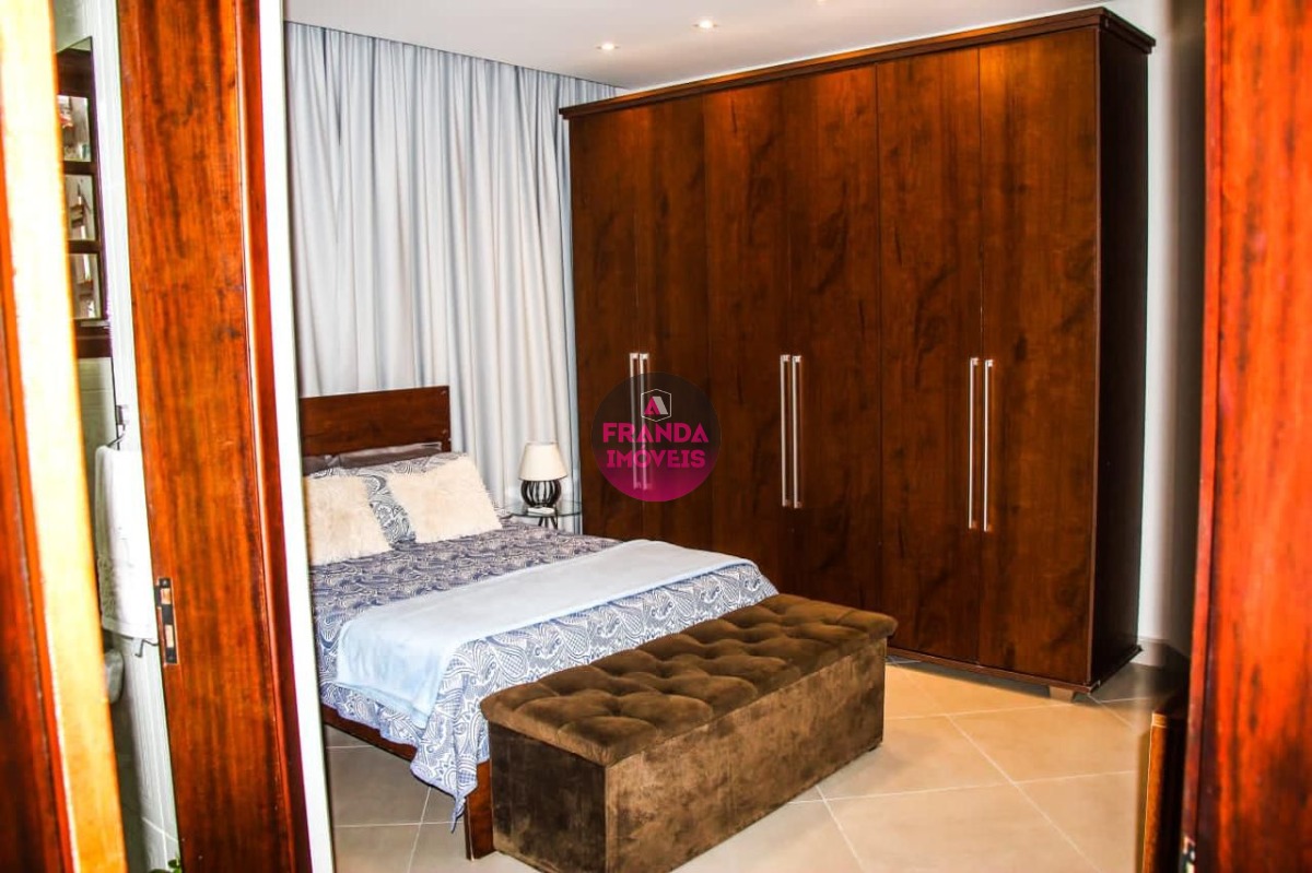 Sua Nova Casa de Luxo, Conforto e Segurança Espera por Você!