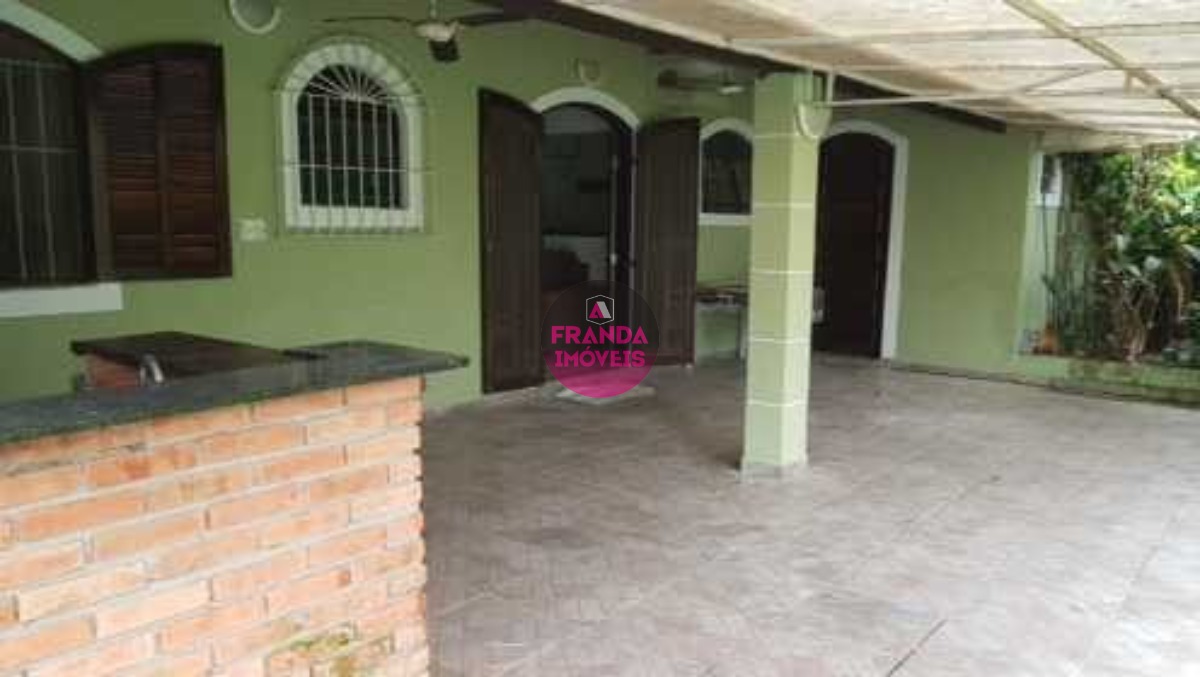 Casa à Venda no Bairro Perequê-Açu Ubatuba/SP!