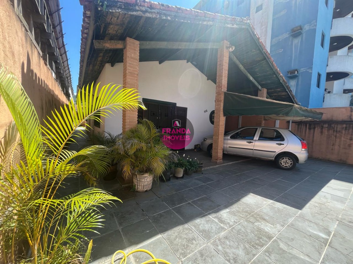 Excelente Oportunidade de Aquisição! Casa à Venda no Bairro Toninhas em Ubatuba - SP!