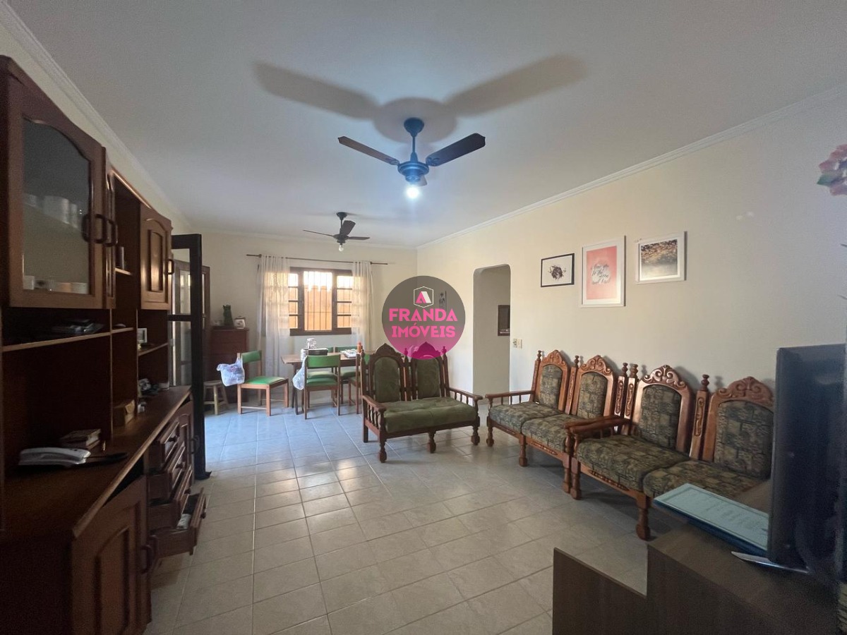 Excelente Oportunidade de Aquisição! Casa à Venda no Bairro Toninhas em Ubatuba - SP!