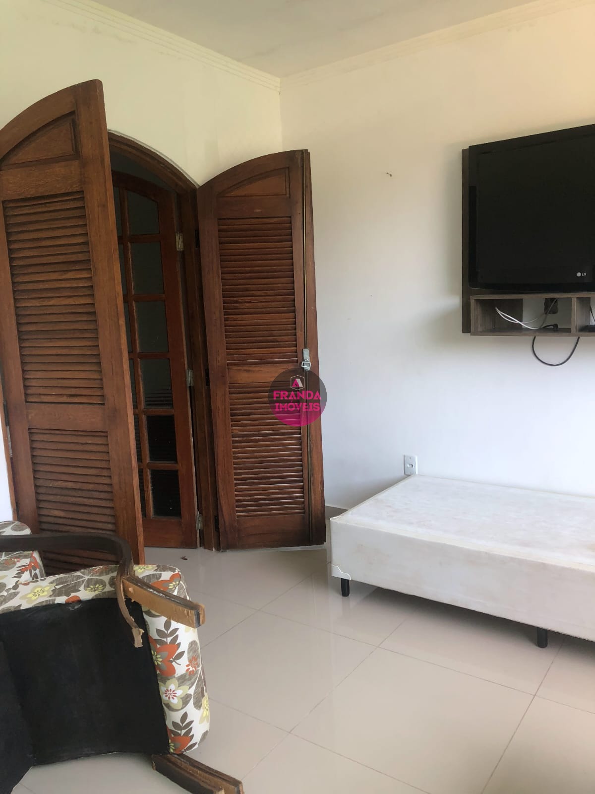 Apartamento à venda com 2 quartos, 70m² - Foto 14