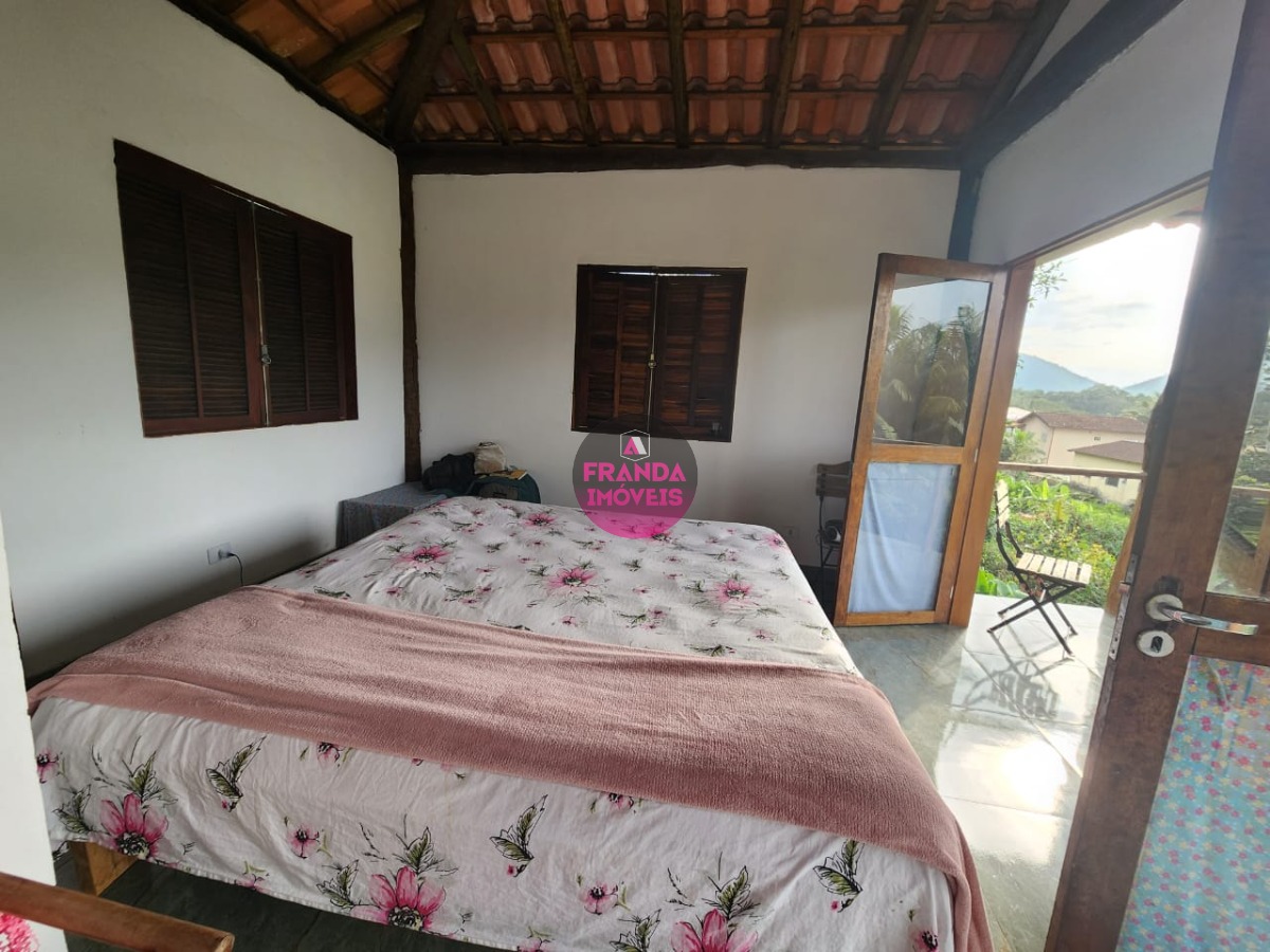 Venda de Sobrado em Ubatuba/SP Bairro Lagoinha!