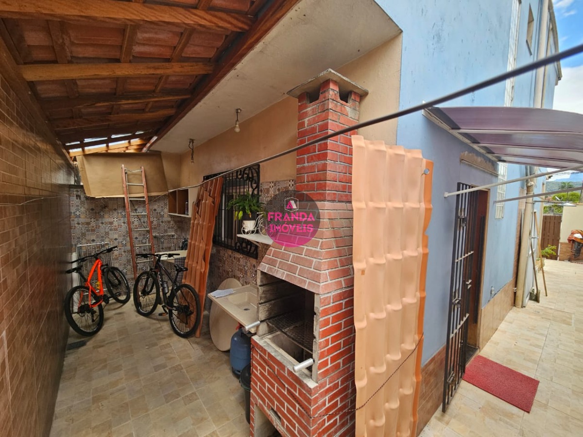 Sobrado à venda com 2 quartos, 220m² - Foto 3